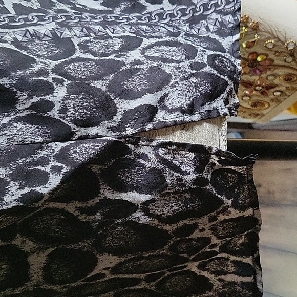 Michael Kors blouse - Picture 3 of 7